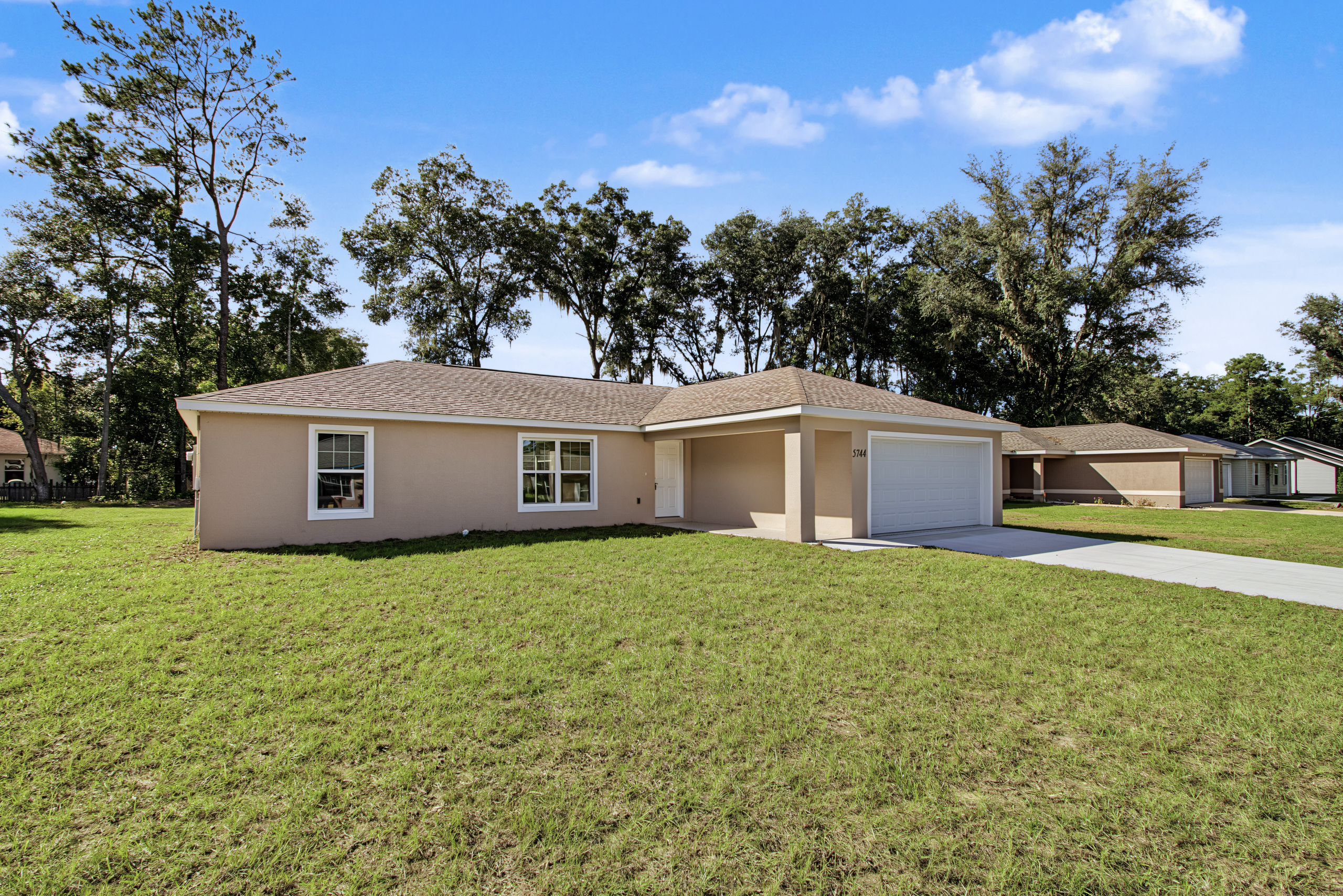 5744 NW 61st Ave, Ocala, FL 34482