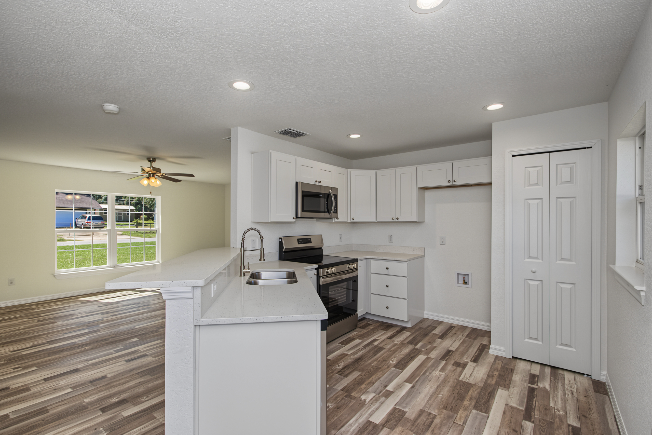 5744 NW 61st Ave, Ocala, FL 34482