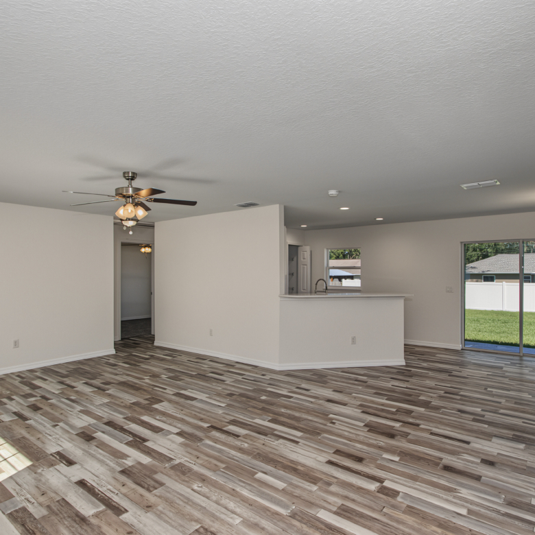 5744 NW 61st Ave, Ocala, FL 34482