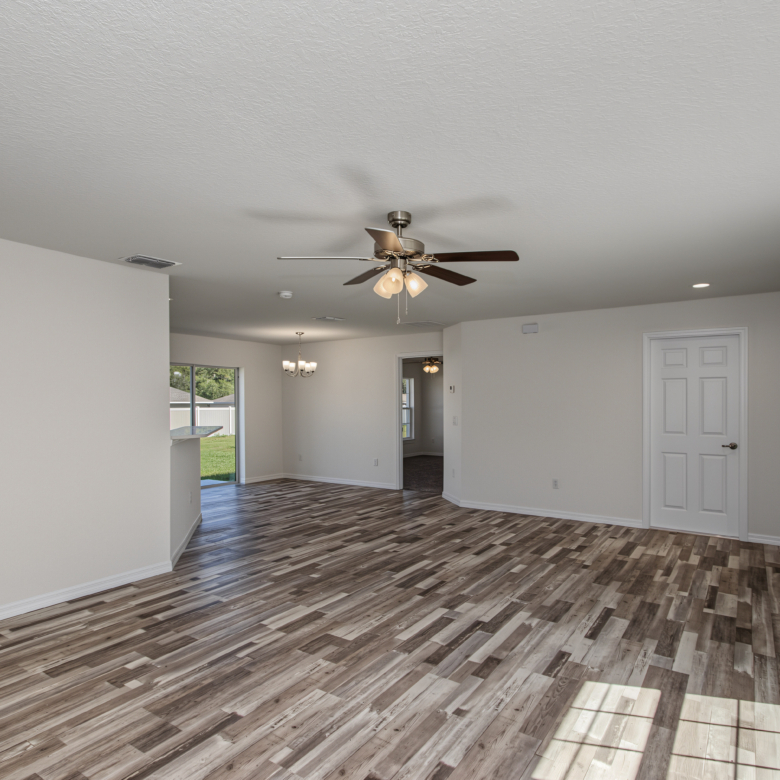 5744 NW 61st Ave, Ocala, FL 34482